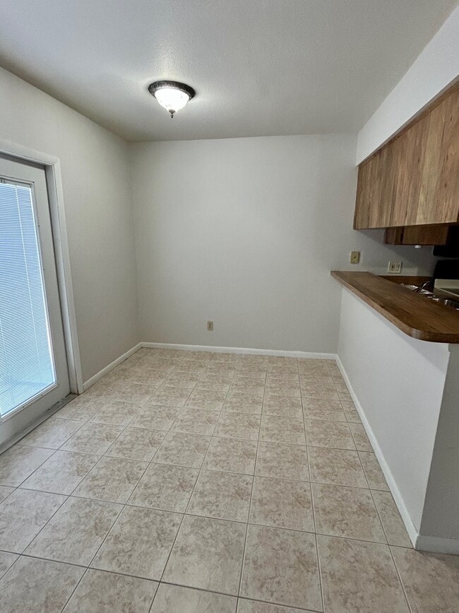 Building Photo - 3331 W Wyoming Cir