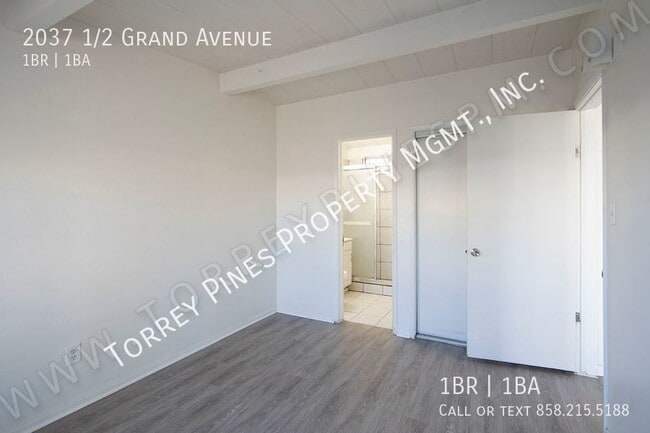 Building Photo - 2037 1/2 Grand Avenue-
