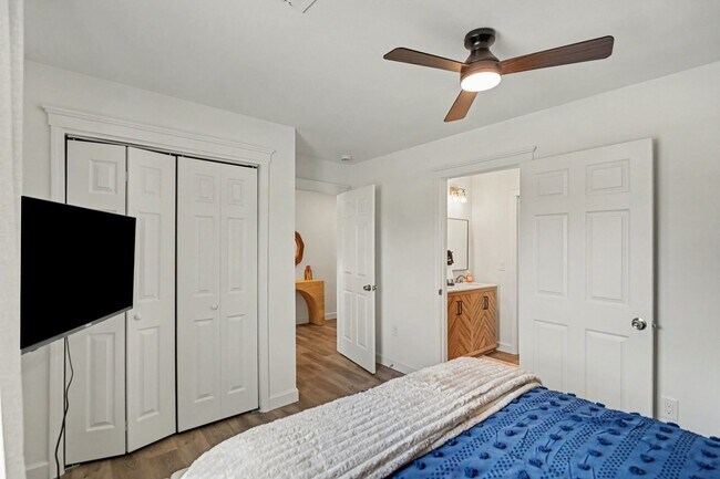 Building Photo - 2072 Thimble Creek Dr