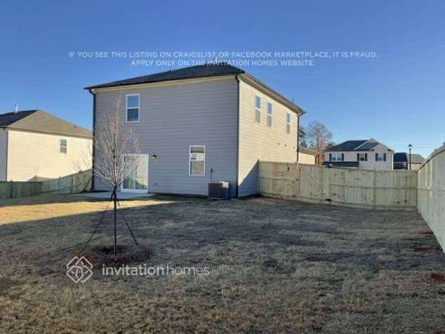 Building Photo - 533 Almere Dr