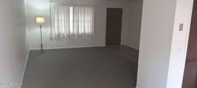 Building Photo - 4027 Everett Ave