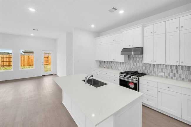 Building Photo - 31927 Rich Mdw Ct