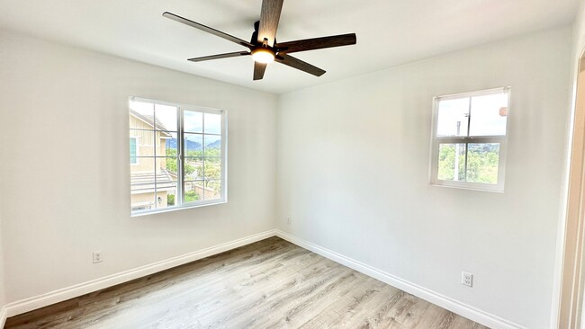 Building Photo - Beautiful Two-Story Home in the Newer Community of Horse Creek Ridge in Fallbrook!