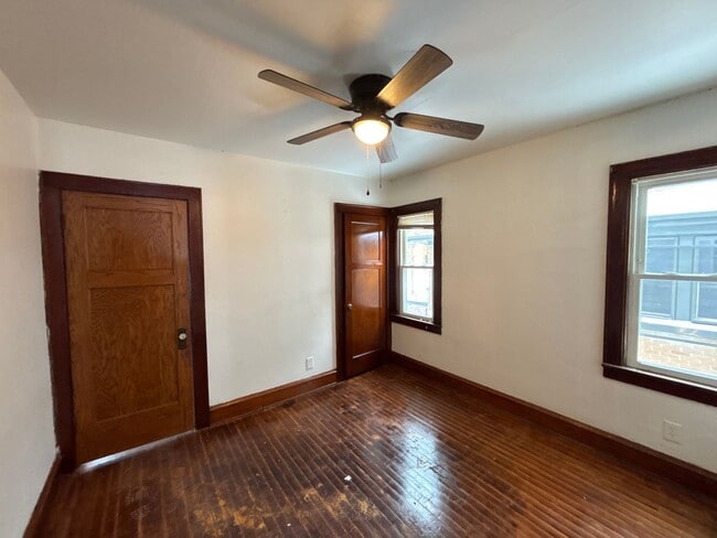 Building Photo - 4568 N 38th St