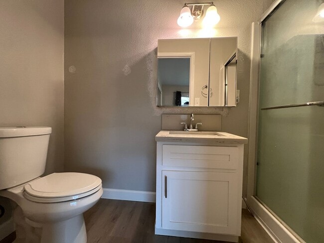 Building Photo - Lovely updated home with large backyard, close to Fair Oaks schools!