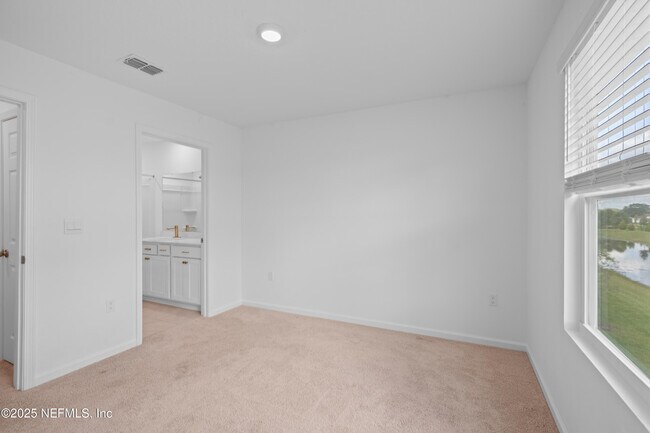 Building Photo - 40 Crisanto Rd