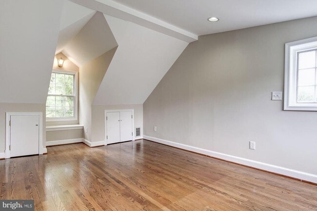 Building Photo - 5013 Brookdale Rd