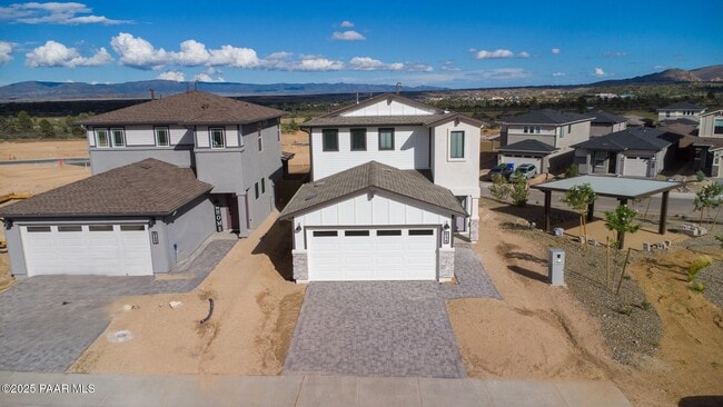 Building Photo - 6129 Lonesome Dr