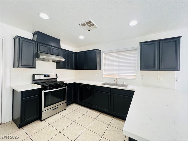 Building Photo - 9110 Iron Cactus Ave