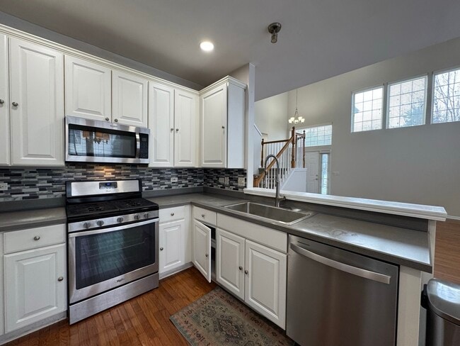 Building Photo - 3029 Peachtree Cir