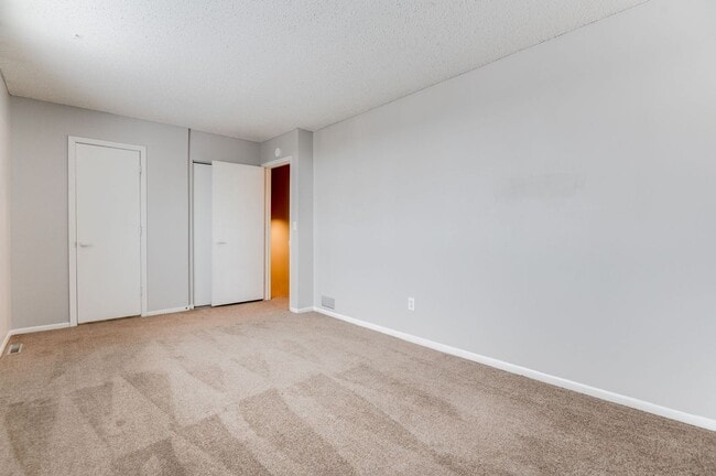 Building Photo - Terraceview Townhome