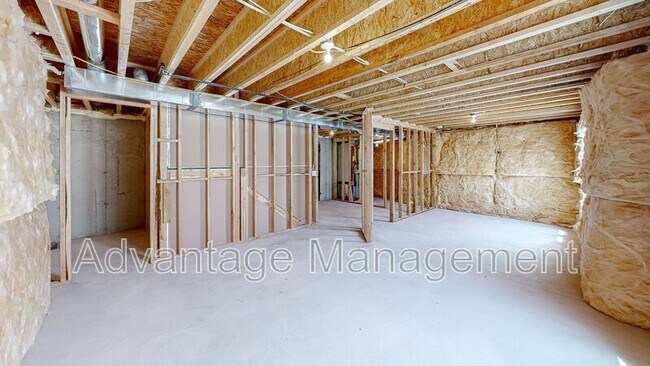 Building Photo - 1583 Stark Dr