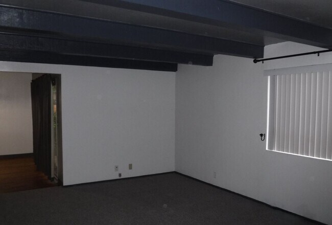 Building Photo - 819 Alynn Way