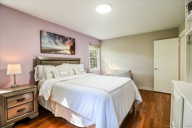 Building Photo - 46 White Birch Rd