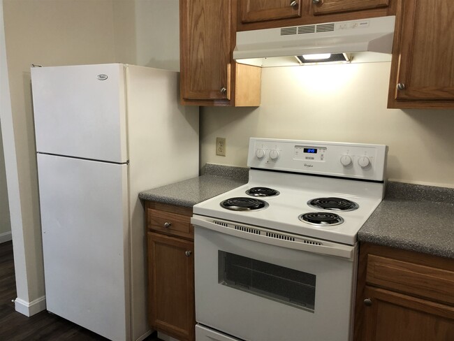 Building Photo - 11 Railroad Ave