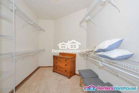 Building Photo - 9630 Independence Cir