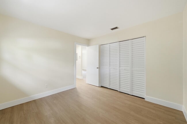 Building Photo - 355 Wickline Blvd
