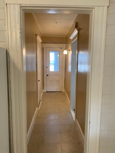 Building Photo - 224 Sheridan St