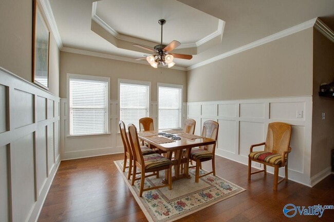 Building Photo - 7206 Lathan Dr SE