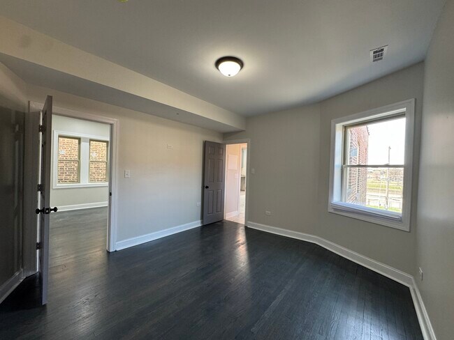 Building Photo - 7730 S Cornell Ave