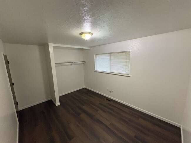 Building Photo - 231 Hawthorne St