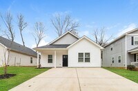 Building Photo - 3028 Celia Ave