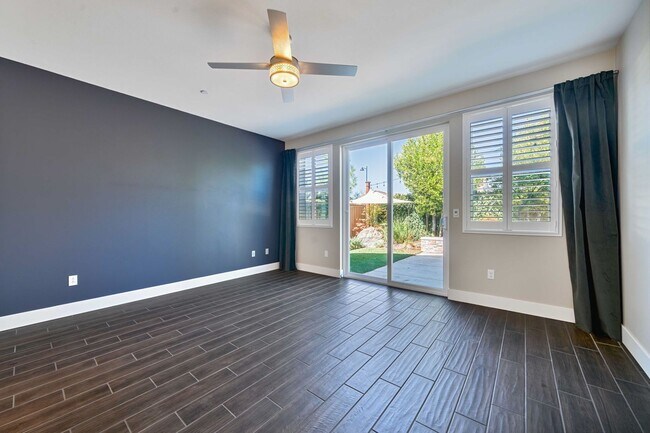 Building Photo - Folsom Ranch Gem – Newer 3BR Single-Story ...