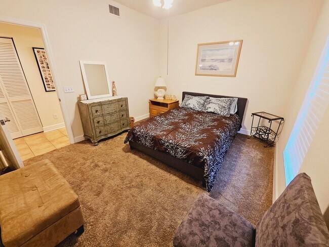 Building Photo - 180 Portside Ave