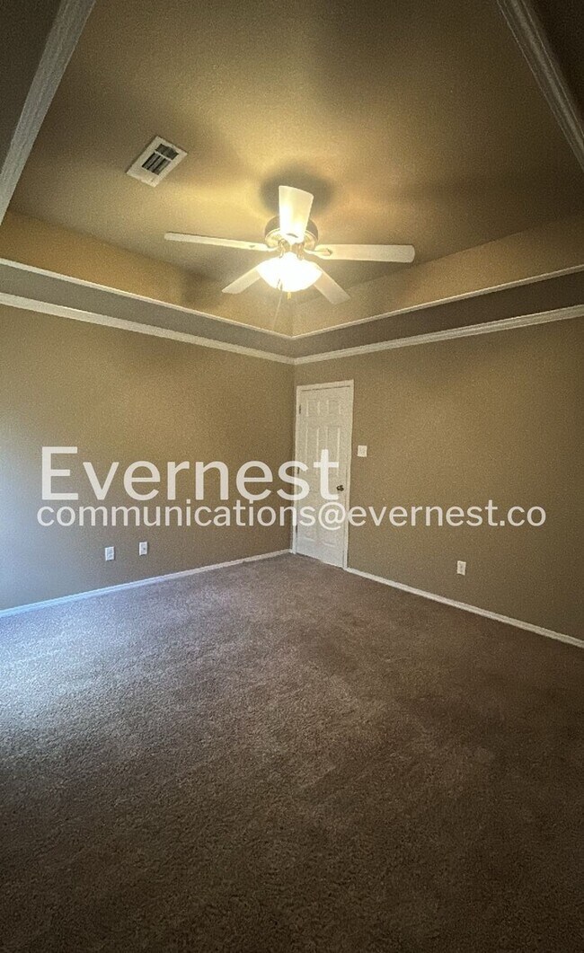 Building Photo - 12009 Big Ridge Cir