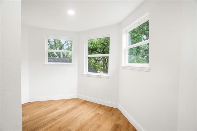 Building Photo - 4761 Meadowbrook Dr