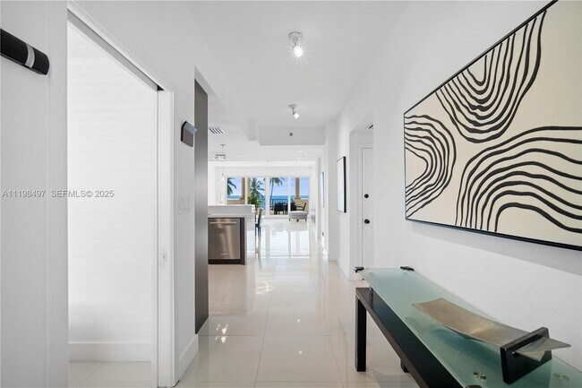 Building Photo - 19234 Fisher Island Dr