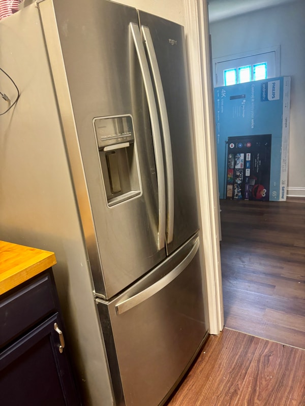 Building Photo - 633 Cameron Ct