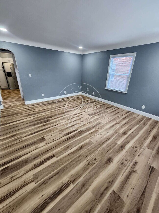Building Photo - Charming 3-Bed Home with Finished Basement and large dormer!