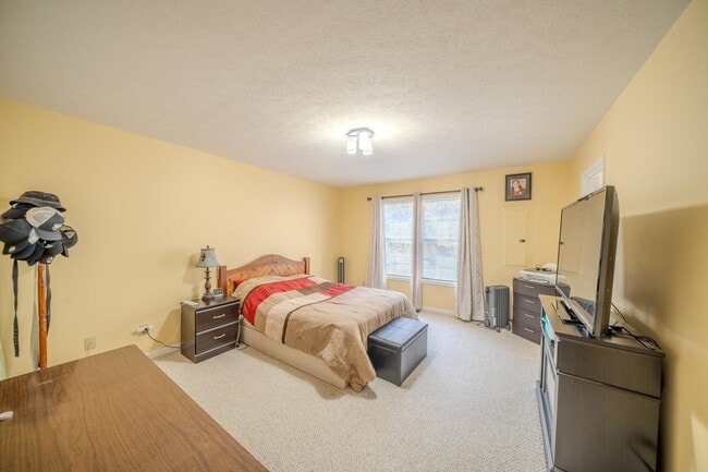 Building Photo - 474 Diana Ct