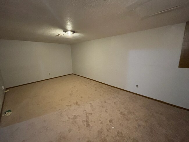 Building Photo - 2423 Farmstead St