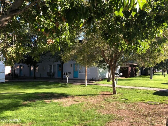 Building Photo - 2025 S Granada Dr