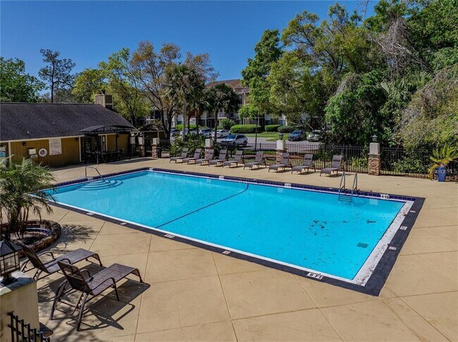 Building Photo - 13385 Arbor Pointe Cir