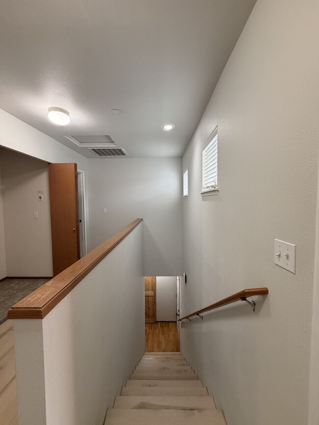 Building Photo - 1266 Hudson St