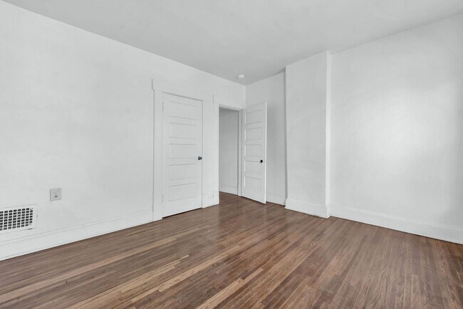 Building Photo - 2204-2206-2206 N 4th St