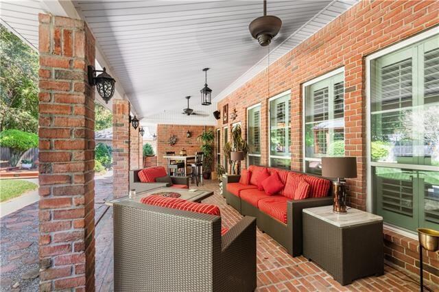 Building Photo - 414 Westwood Dr