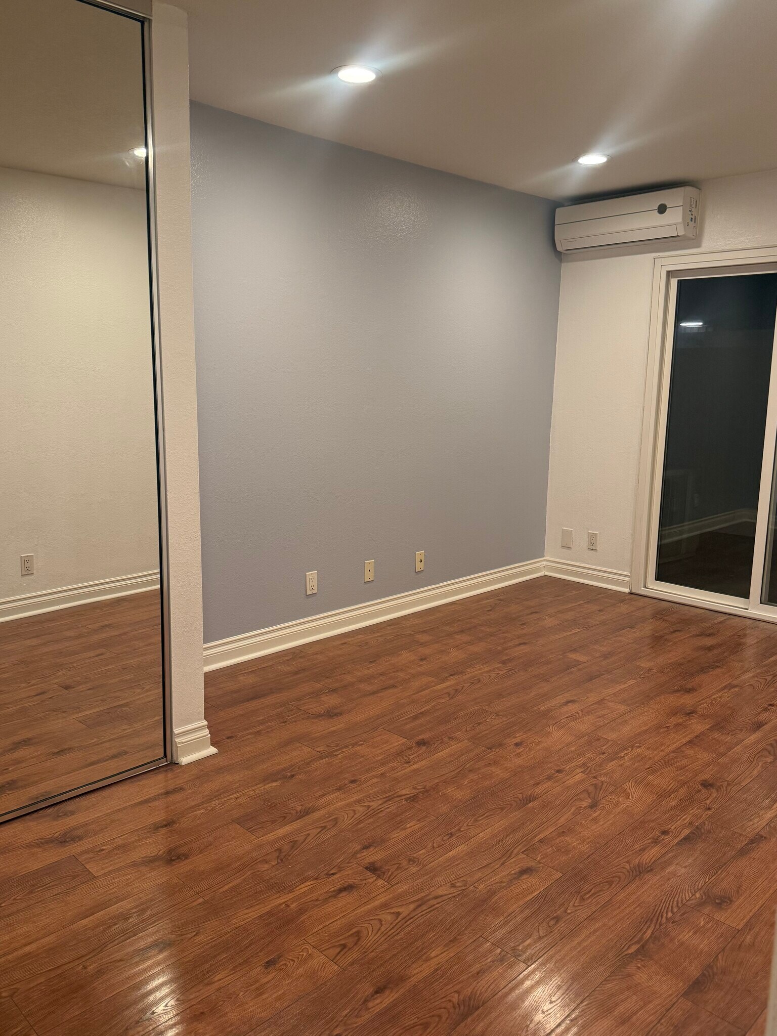 Building Photo - 3928 Arizona St