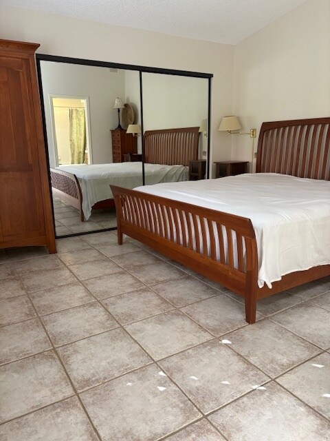 Building Photo - 17 Mission Ct