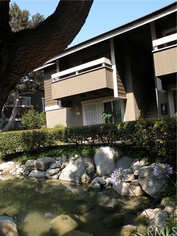Building Photo - 40 Streamwood