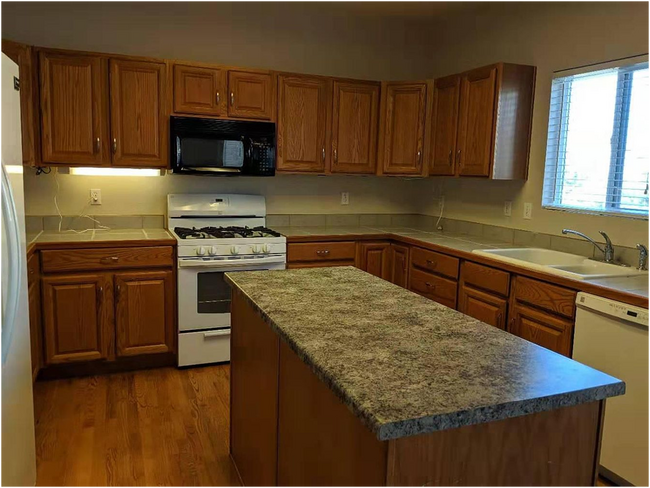 Building Photo - 1248 Dream Lake Ct