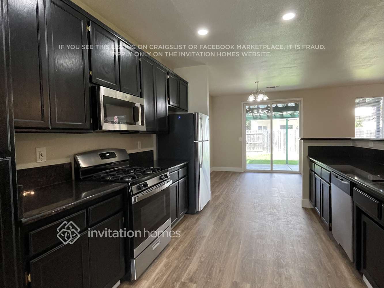 Building Photo - 1531 Berkshire Dr