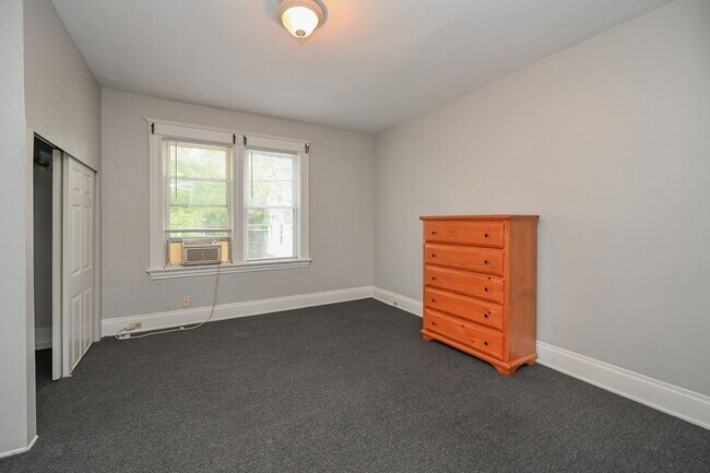 Building Photo - 2535 Vestry Ave