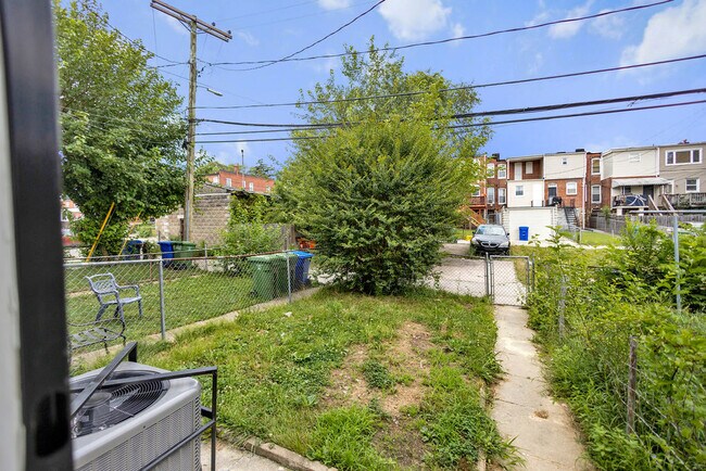 Building Photo - 2606 Cecil Ave