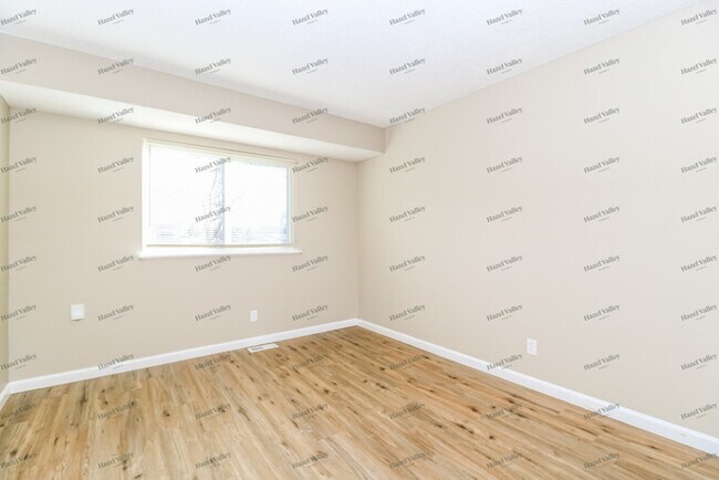 Building Photo - 6842 Champana Ln