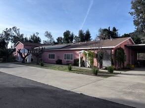 Building Photo - San Marcos 5 Bedroom Home
