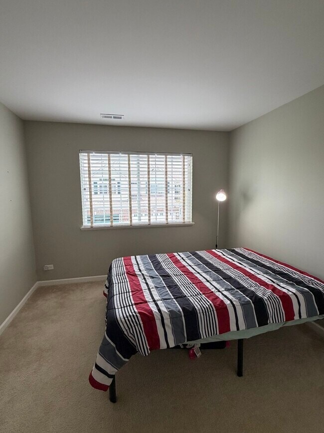 Building Photo - 10097 Cummings St